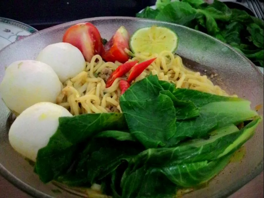 Snapdishの料理写真:Indomie with Fish meat ball #Soup Noodles #Vegetable|Micko Saychoさん