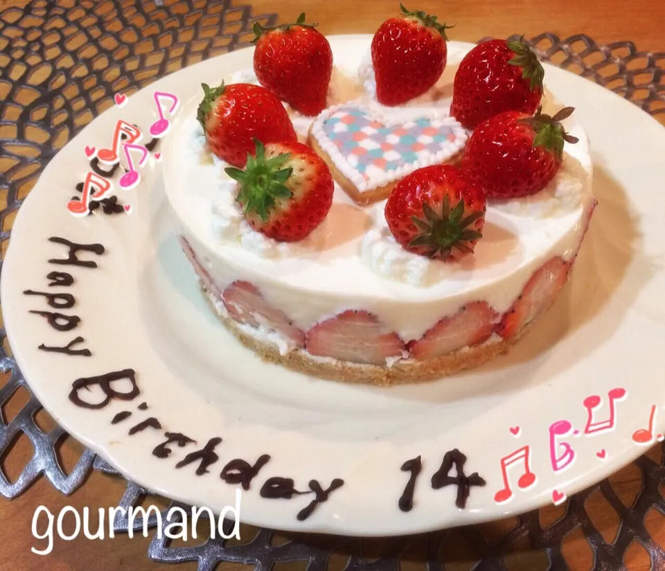 Snapdishの料理写真:ひかりママさんの🎀濃厚ヨーグルトケーキ🎂|プーティさん