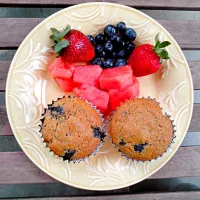 whole grain flax blueberry muffins|Bianca mayfieldさん