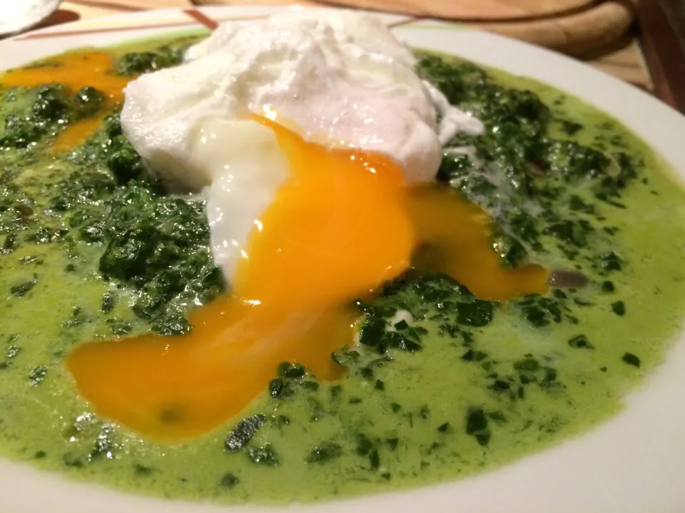 Snapdishの料理写真:Spinach with egg|Marek Brabecさん