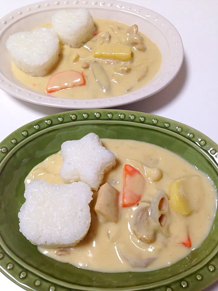 Snapdishの料理写真:tamaさんの料理 鶏肉とキノコのカレークリーム煮＊ごぼうとさつまいも入り|mari♡（もも(*´∀｀*)♪）さん