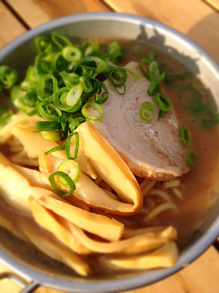 キャンプ飯♪ラーメン|みっさんさん