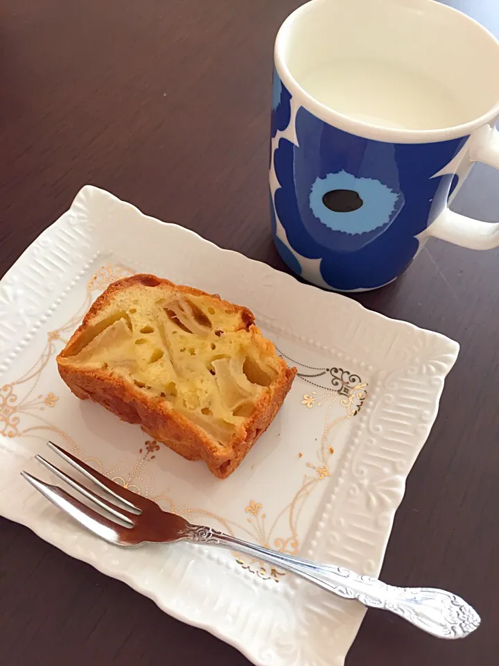 Snapdishの料理写真:りんごケーキ|yuriさん