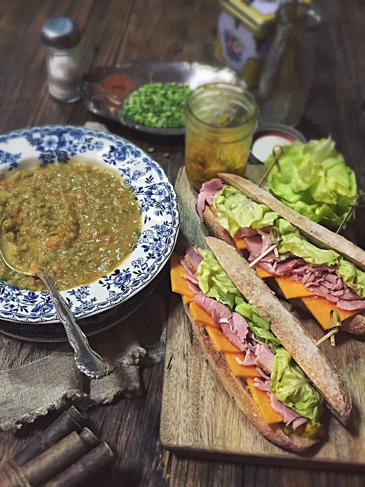 Ham and cheddar sandwich with homemade piccalilli,split pea soup|rick chanさん