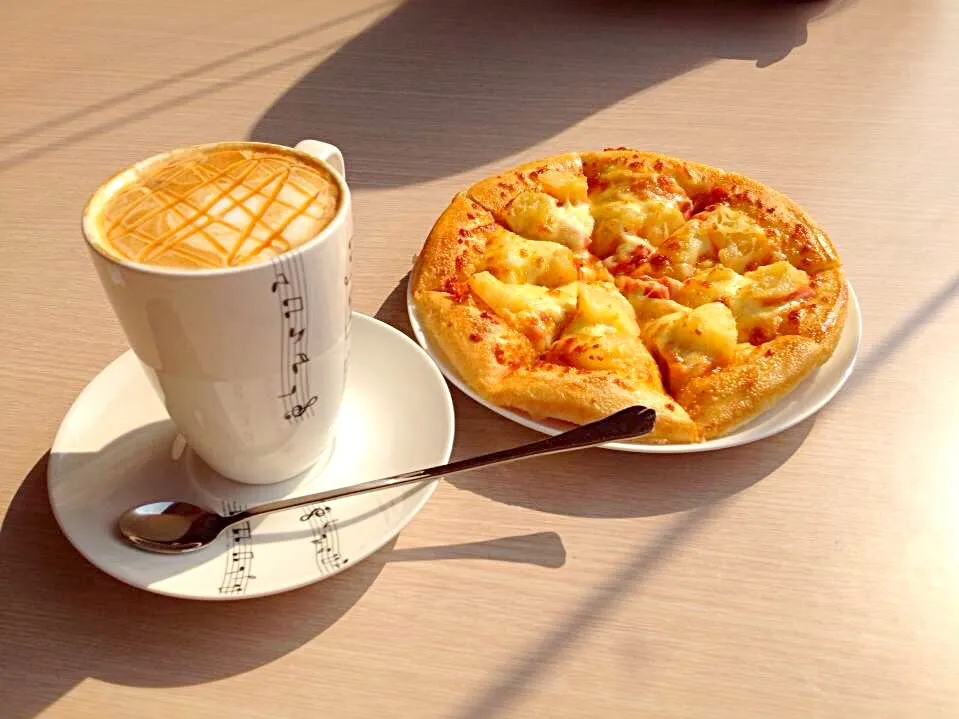 coffe and pizza|iceice酱さん