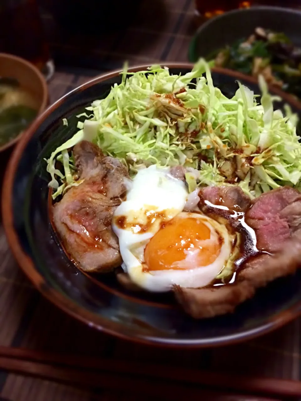 Snapdishの料理写真:❤︎温玉豚チャーシュー丼❤︎|botanさん