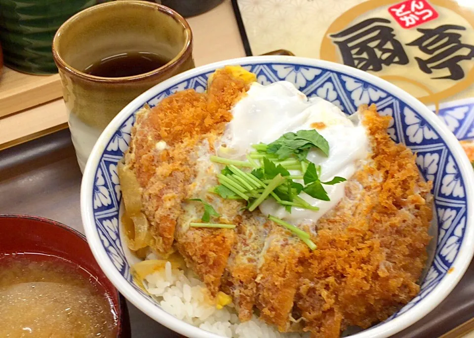 Snapdishの料理写真:かつ丼|Dayama Tom2さん