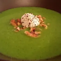 Broccoli soup with goat cheses|Momoko Chanさん