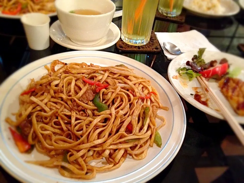 焼きうどん定食🍴|チビミミさん