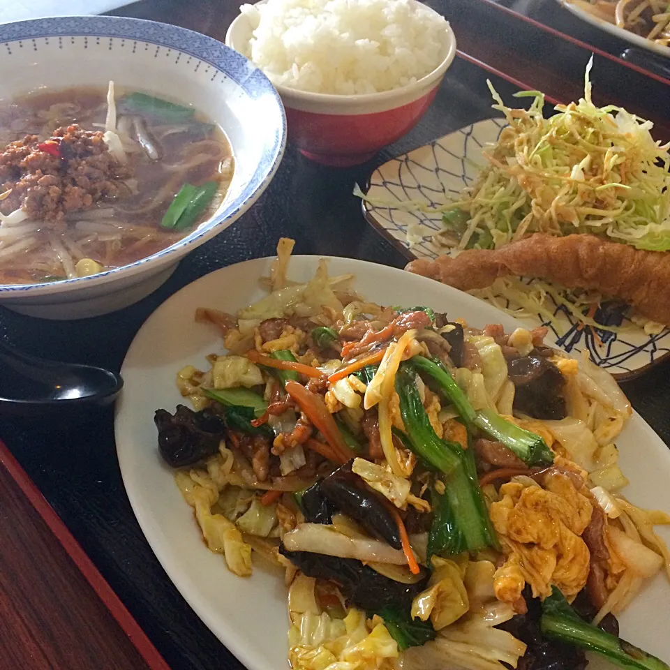 福亭 野菜と肉と玉子と木耳炒めランチ|qtyucoさん