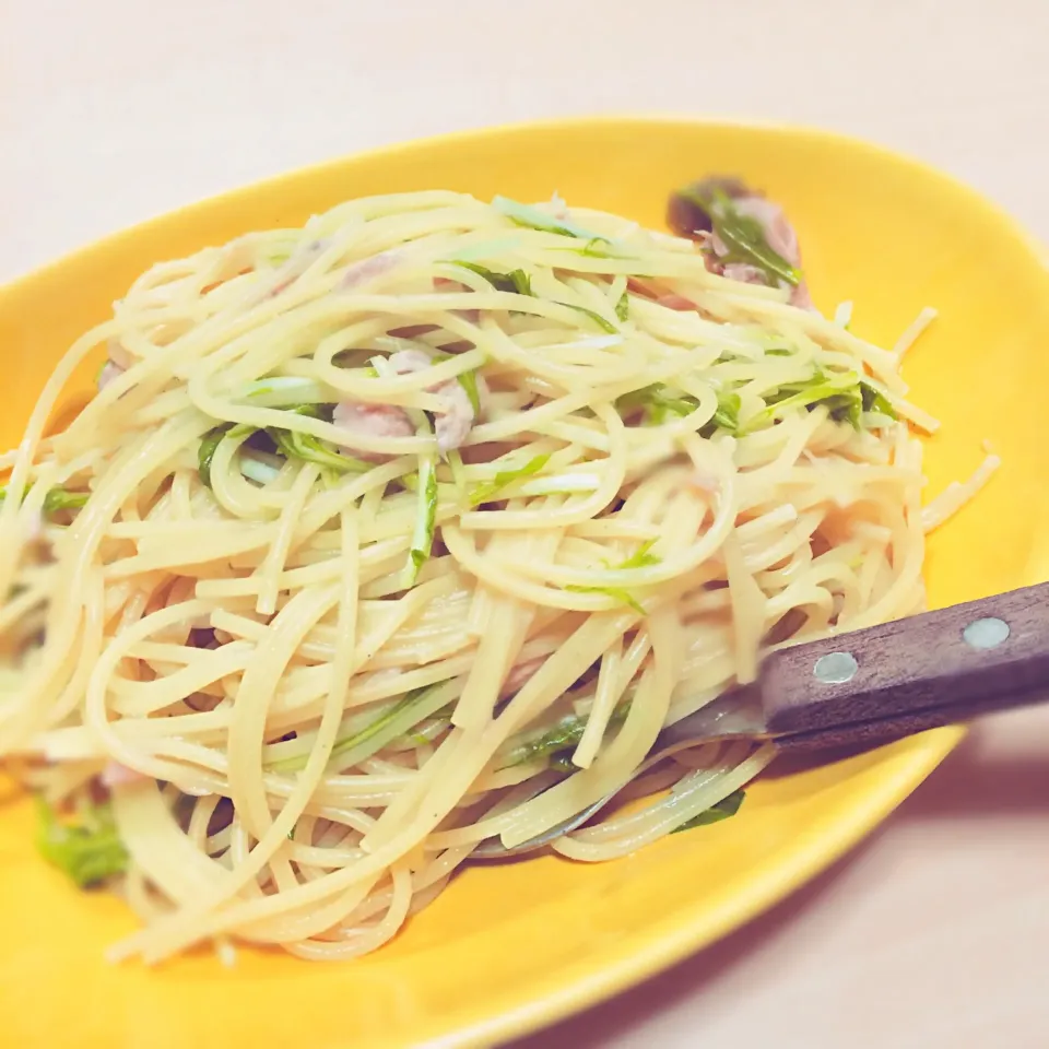 シーチキン水菜のパスタ  柚子胡椒付き！|nananさん