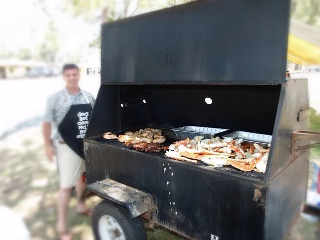 BBQ Crab, Chicken, Steak on a big grill.|Kawasaki Mikeさん