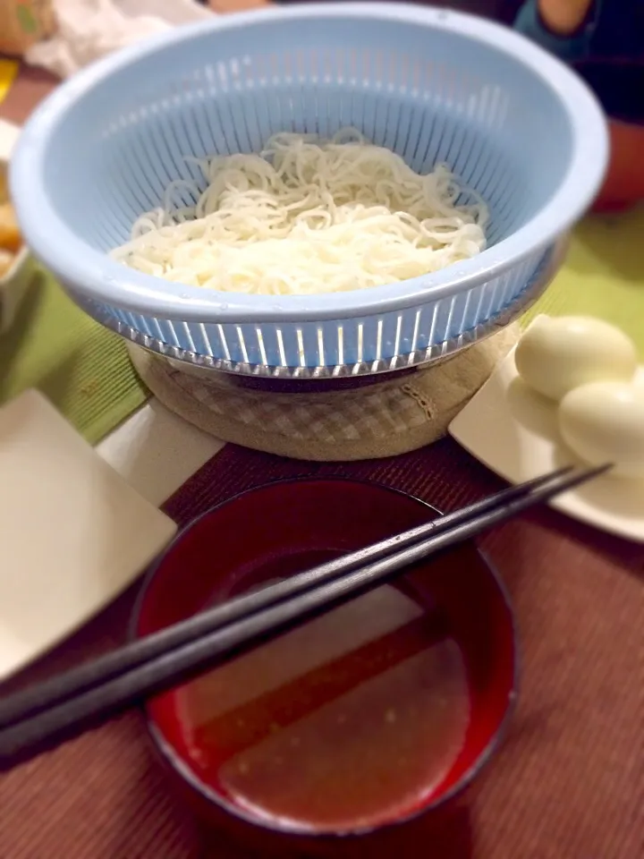 Snapdishの料理写真:鶏油たっぷりの煮干し出汁にアルデンテ米粉麺♬|kudoさん