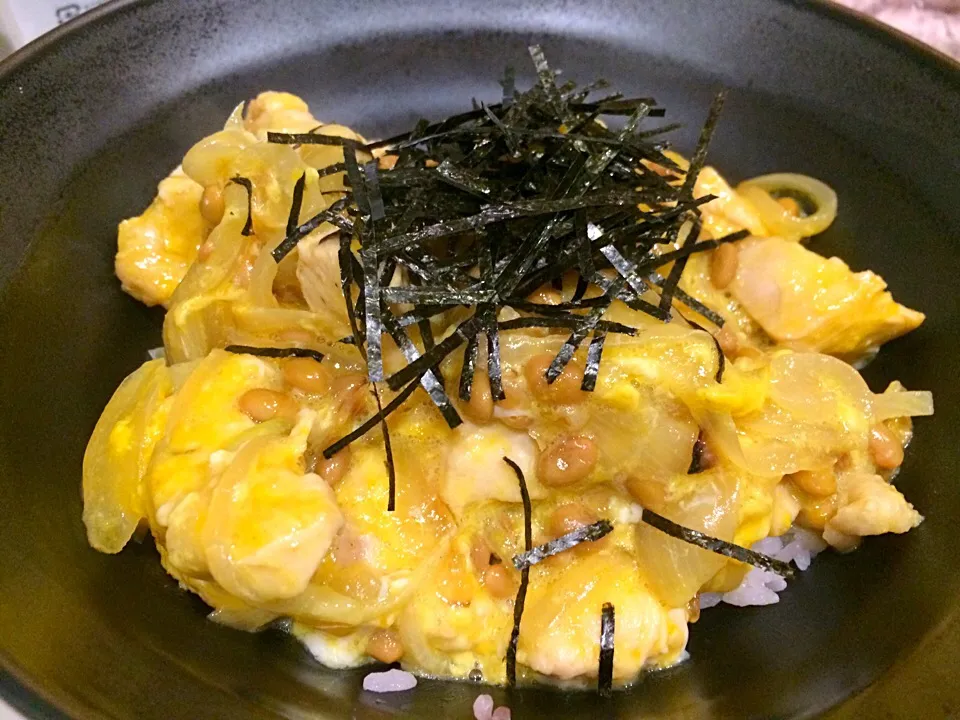 辛子醤油で頂く納豆親子丼|gintanさん