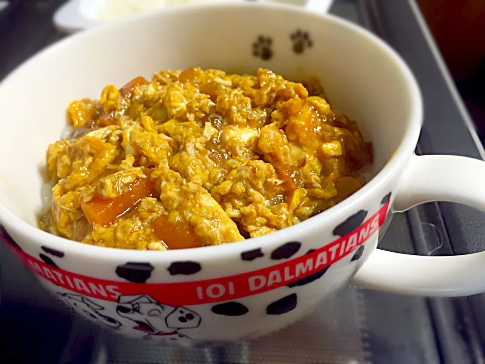 息子用カレー卵とじ丼❤︎|ゅぃさん