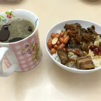 早餐，梅乾滷肉飯，正港臺灣味|Edward Chenさん