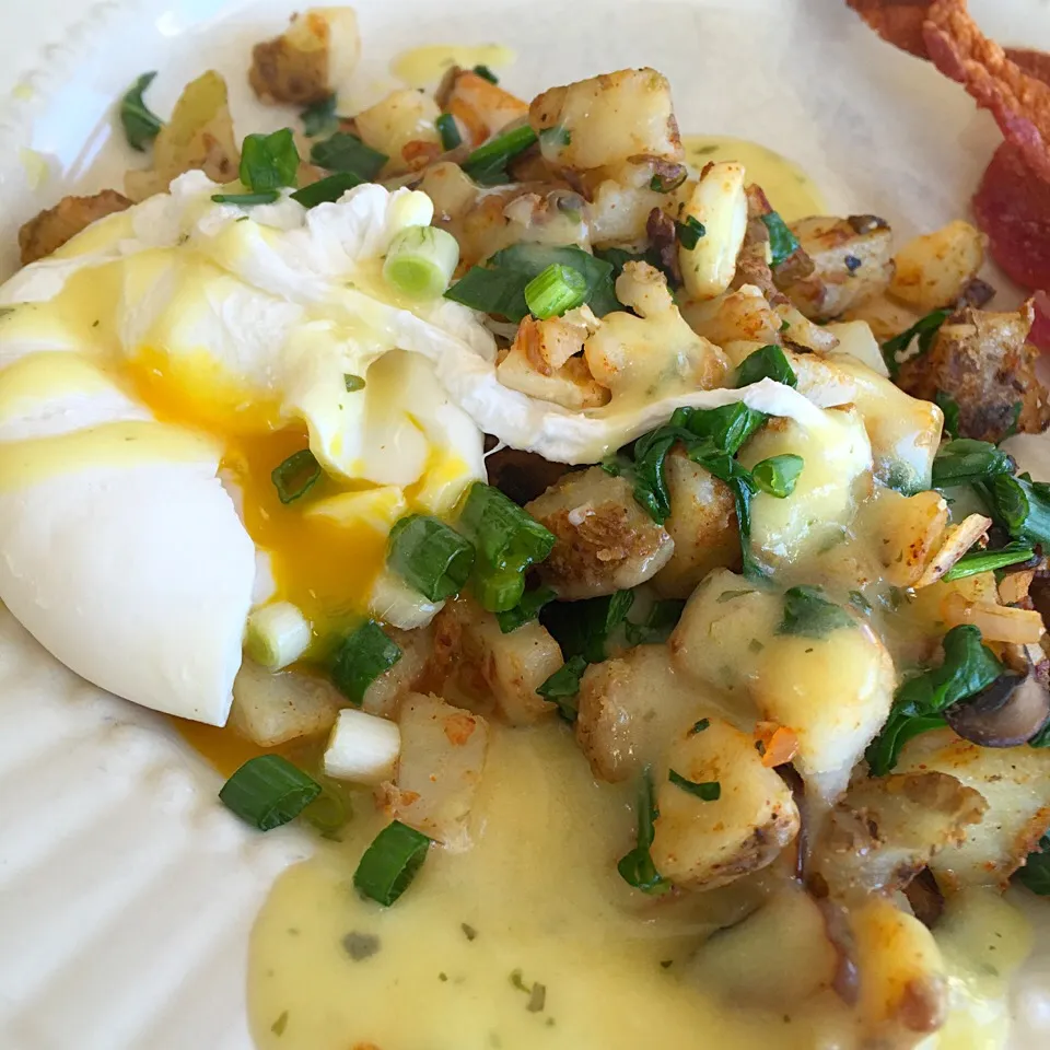 Poached Egg over Potato-Portobello Hash|K Goodnessさん