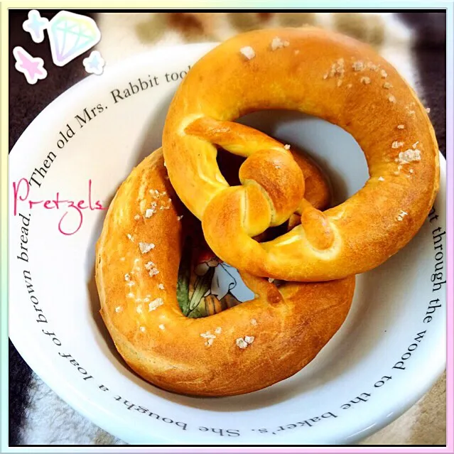 Snapdishの料理写真:For Monday morning blue, my pretzels. - 憂うつな月曜の朝に…今週も頑張ろう、の、プレッツェル|cocoaさん