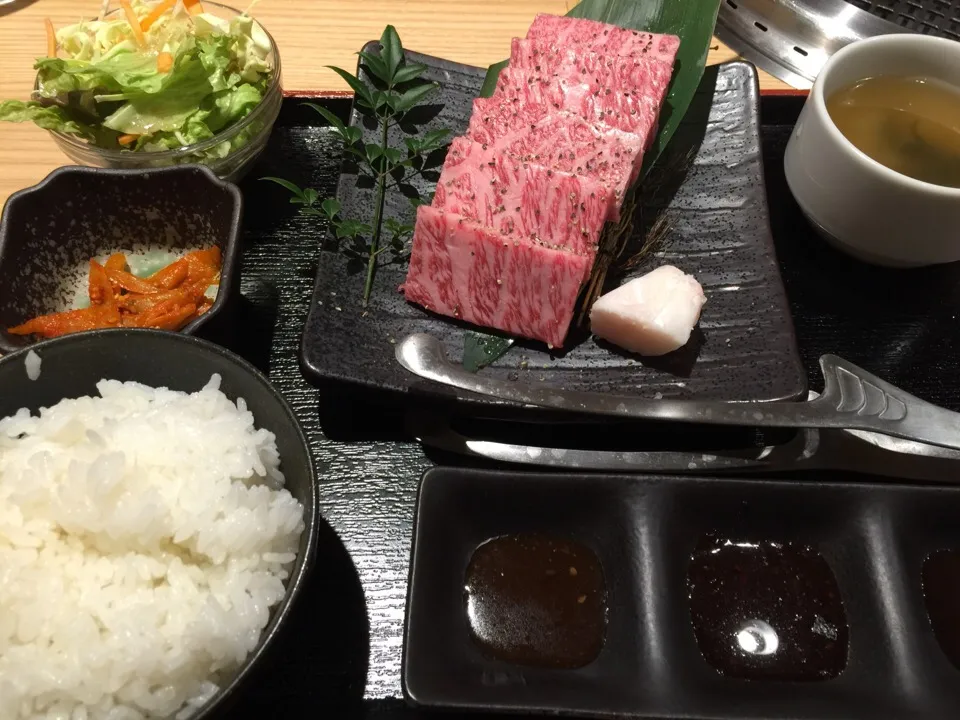 Snapdishの料理写真:和牛上カルビ定食|愛ペガさん