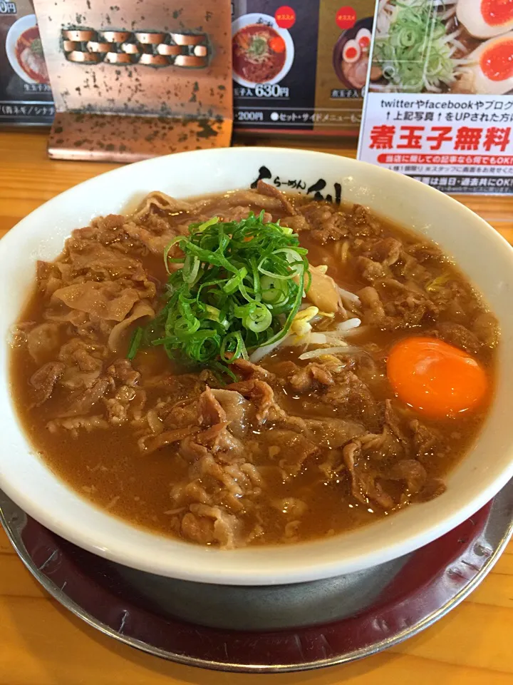 徳島ラーメン ふく利 肉生玉子入|Yoku kuu kyaku daさん