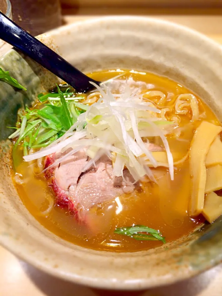 Snapdishの料理写真:焼きあご塩らー麺|morimi32さん