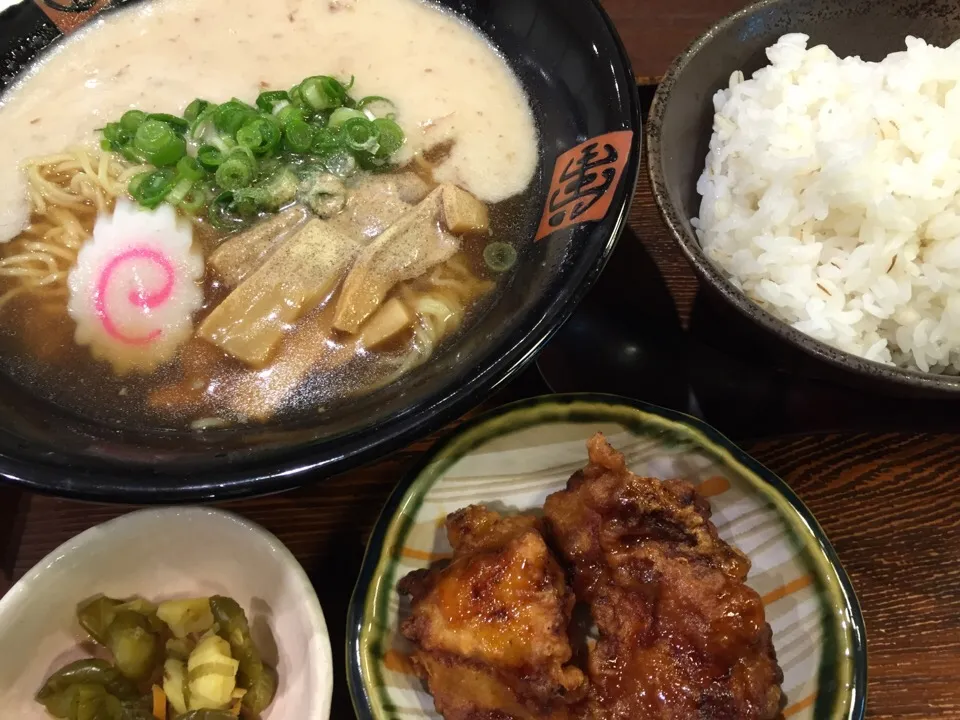 とろろラーメンセット🍜|まさとさん