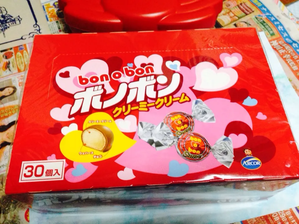 My daughter bought me one box.. 
#bonobon #chocolate #Japan 
#ボノボン #チョコ #日本|Deana/Akinaさん