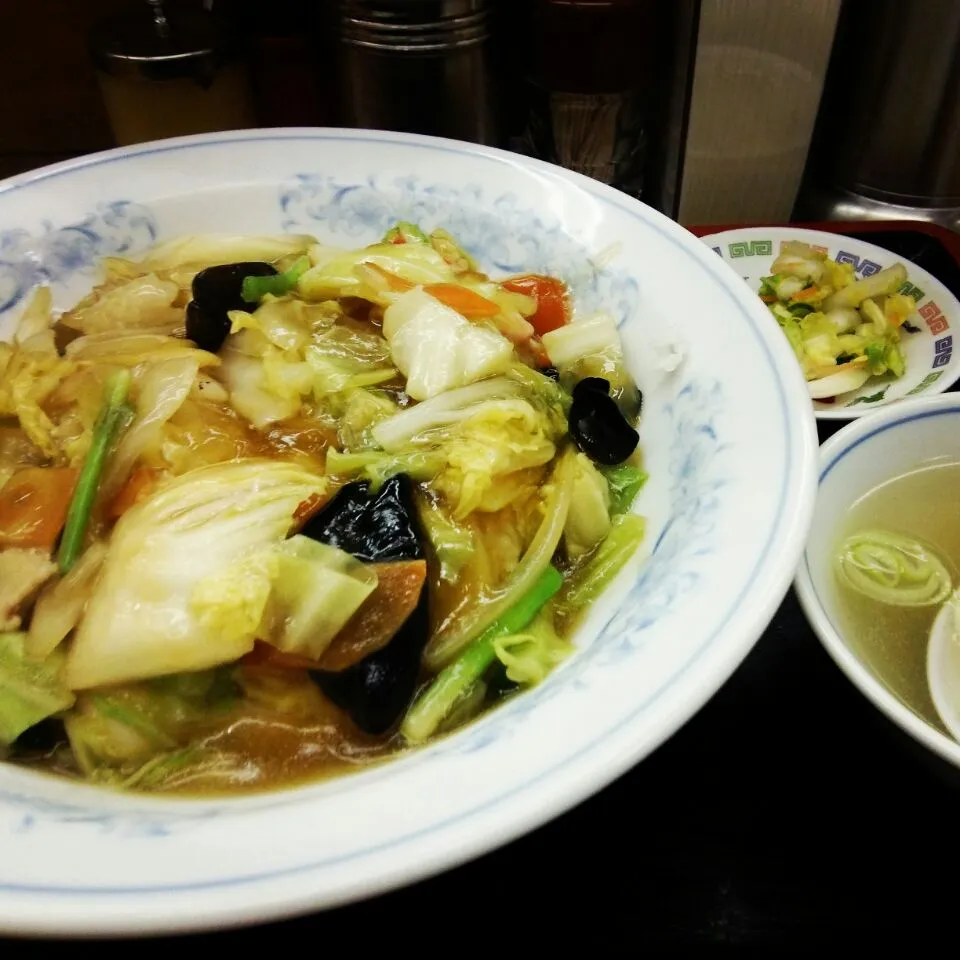 福しんの中華丼、660円|東京ライオンズさん