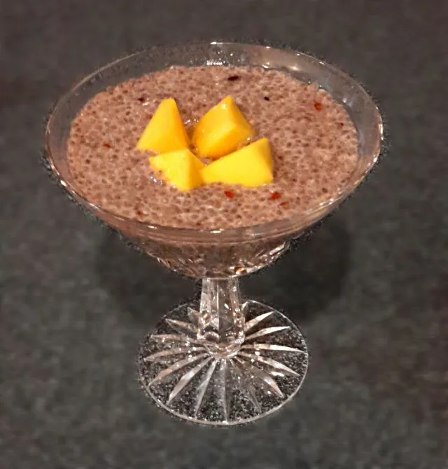 chia pudding with fresh mango|Jiraphon Gさん