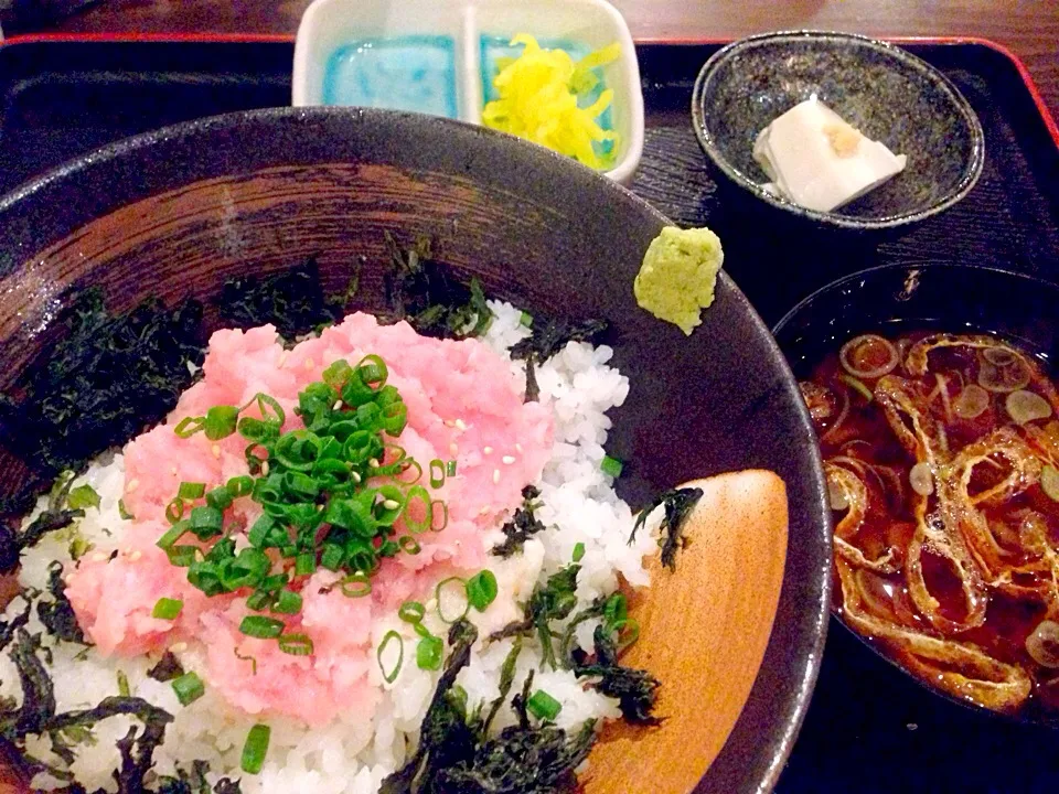 湘南とんび・日替り定食  ねぎとろ とろろ丼|ゆうじ.さん