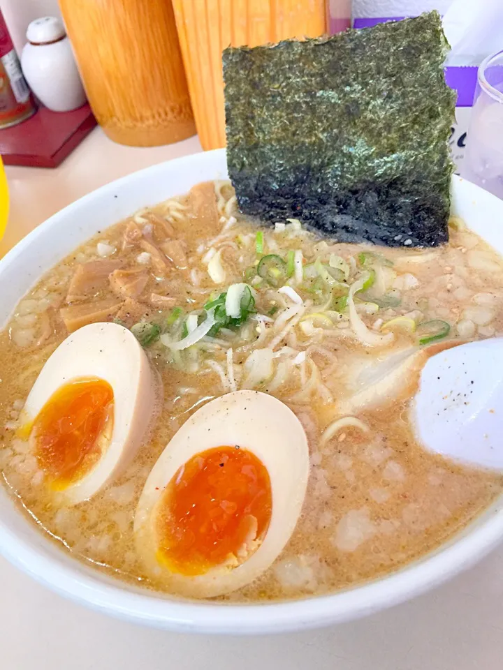 醤油ラーメン。|tsuyoshiさん