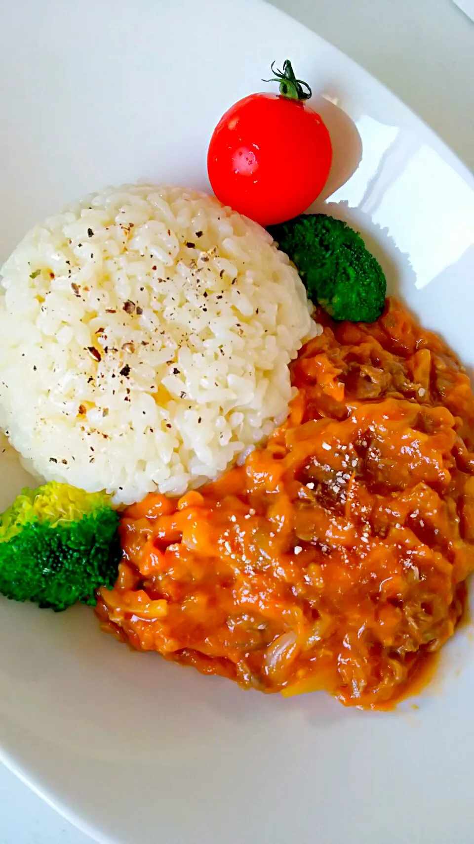 自家製トマト🍅ソースのハヤシライス|みうのすけさん