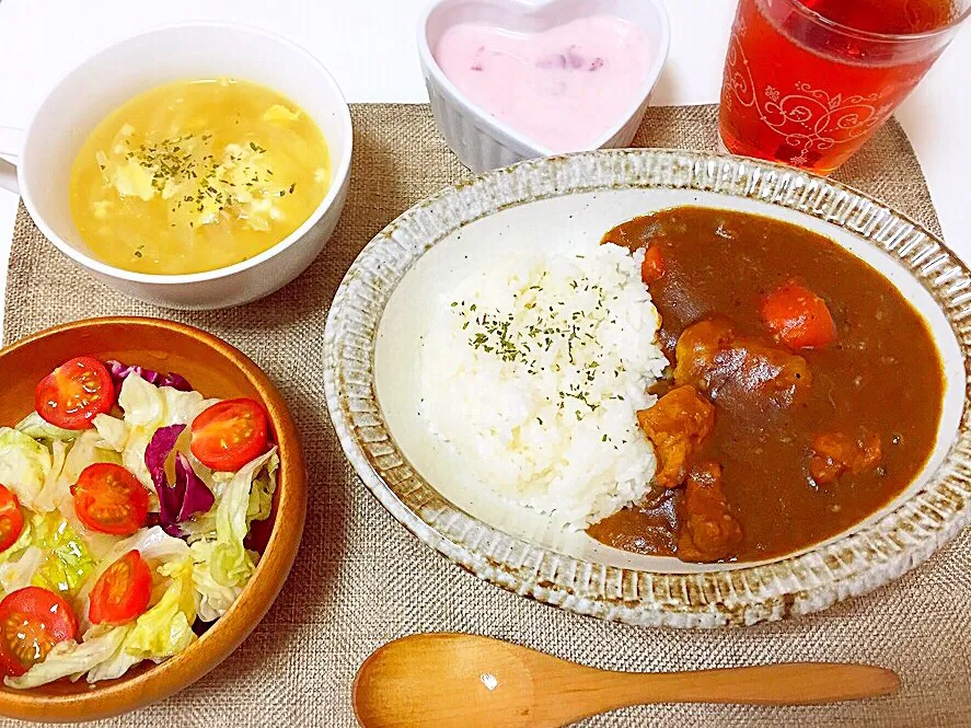 カレー♡オニオンとチーズと玉ねぎのスープ♡サラダ|♡りさ ♡さん