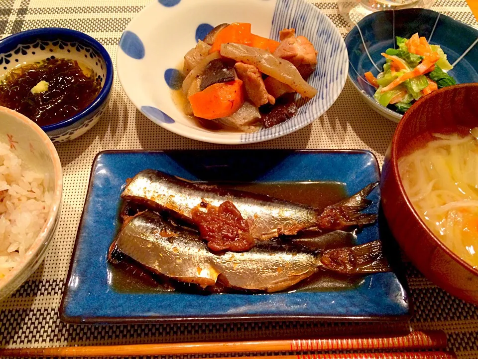 Snapdishの料理写真:骨まで食べられる♪イワシの梅煮(❁´ω`❁)|airi-nさん