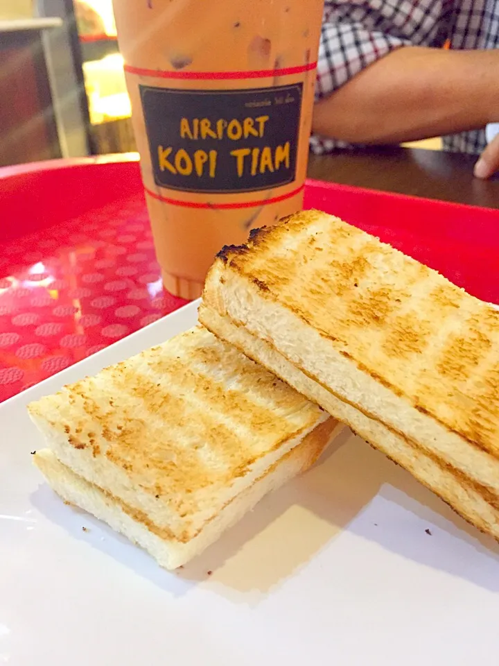 Kaya toast with thai iced tea|PhUnGさん