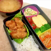 Snapdishの料理写真:鶏唐揚げ弁当♡|ユウリンさん