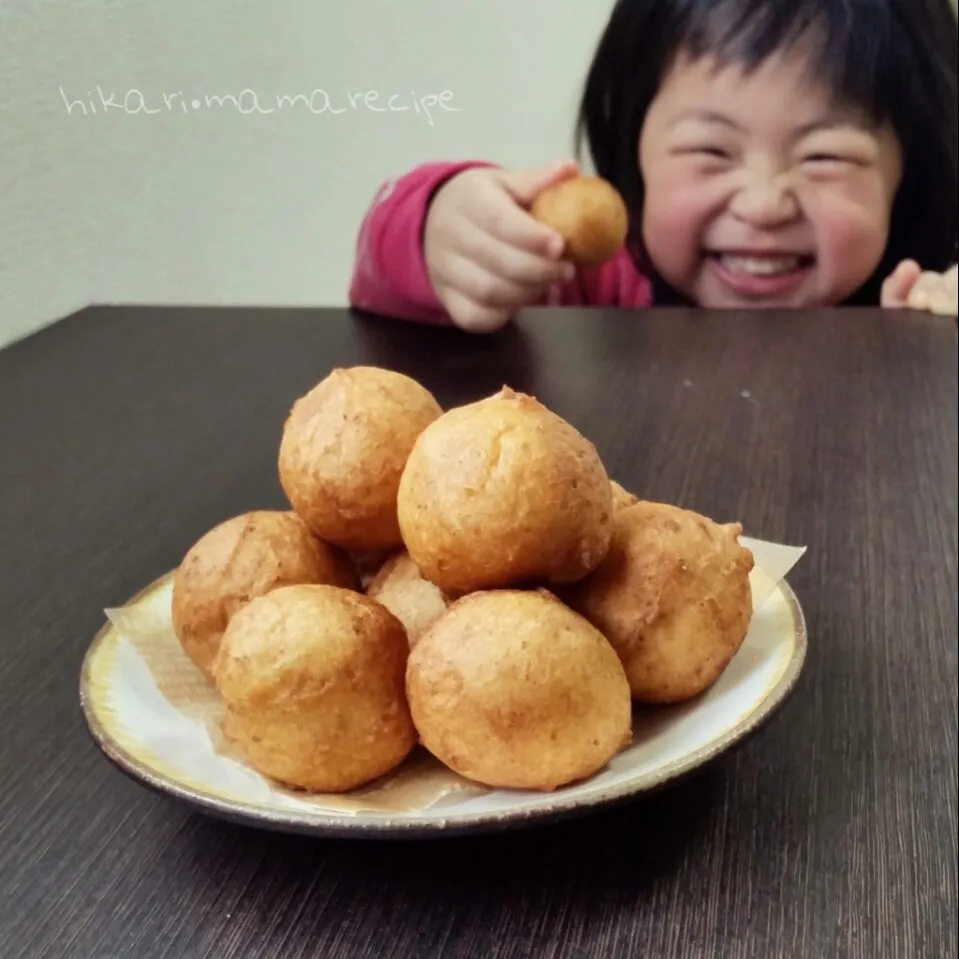 今日のおやつ♪混ぜて揚げるだけの豆腐ドーナツ♡|ひかりママさん