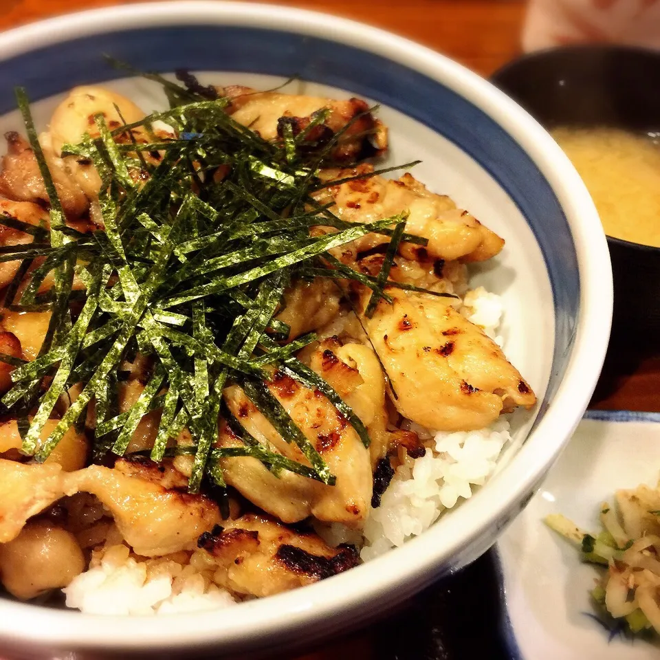 ランチパスポートで食べた焼鳥丼|Keitaさん