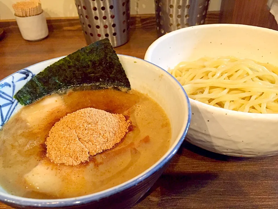 つけ麺 肉増し|マハロ菊池さん