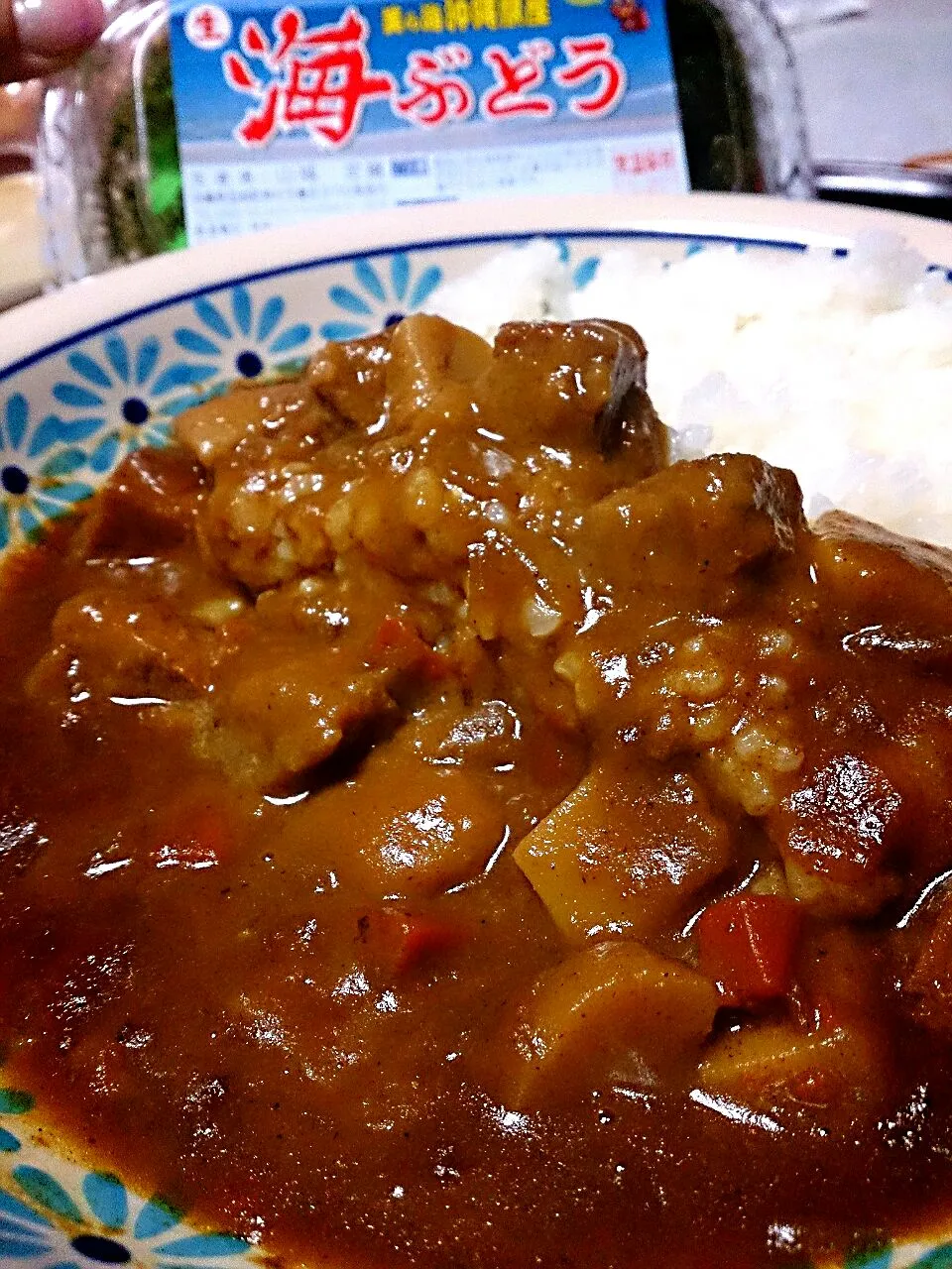 スパムカレーと海ぶどう！|あまねさん