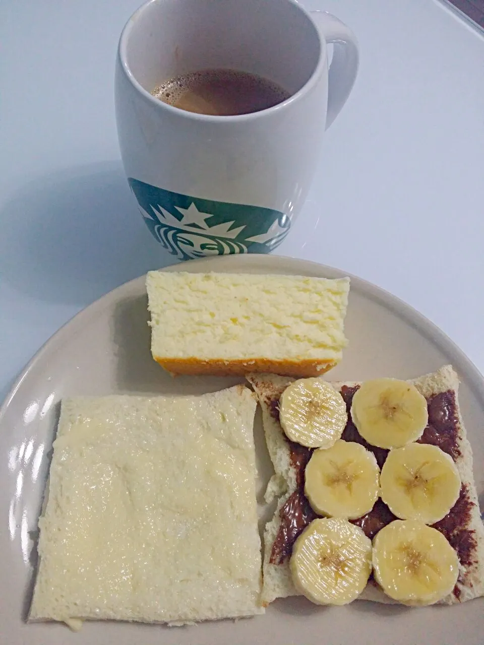 Thursday Breakfast : Japanese Cheese Cake 👄 Butter Sugar 💋 Nutella Banana 🌷😜☕|🌷lynnlicious🌷さん