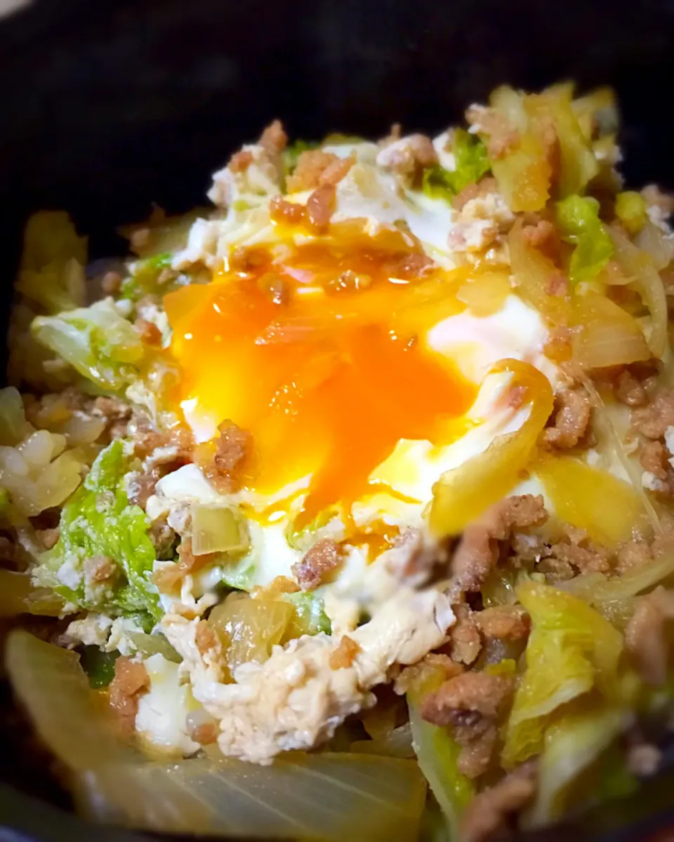 Snapdishの料理写真:残り野菜のすき煮風丼|林とびぃさん