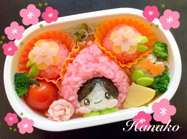 Snapdishの料理・レシピ写真:桃サクちゃん、桃の花咲かせます。弁当(*^o^*)♪｜お花咲きはじめました！！〜お皿の上のお花図鑑♪季節を彩る〜お花寿司♪冬から春編