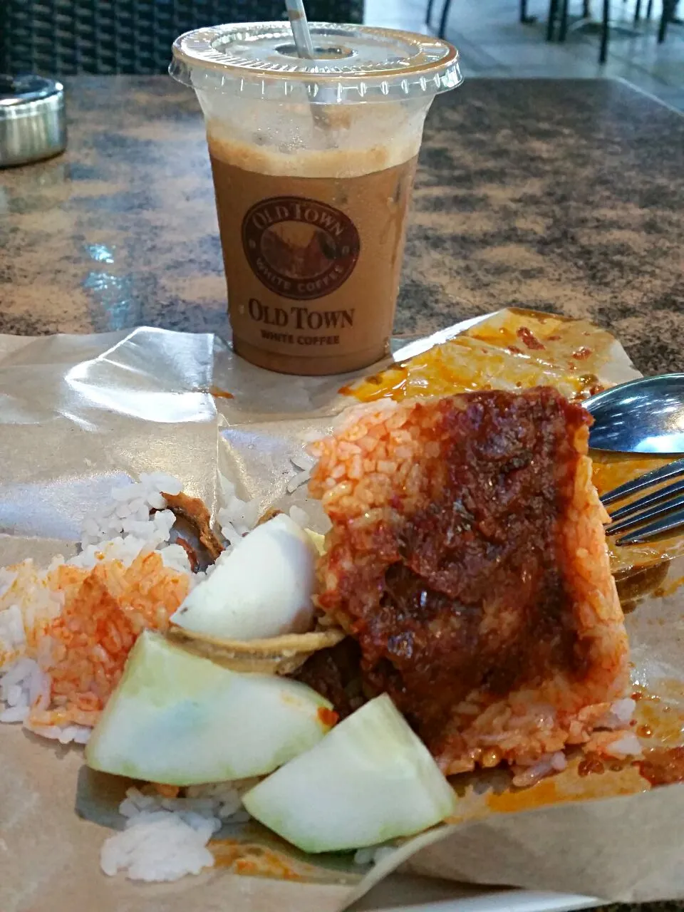 nasi lemak bungkus #brekkie|aishahrazakさん