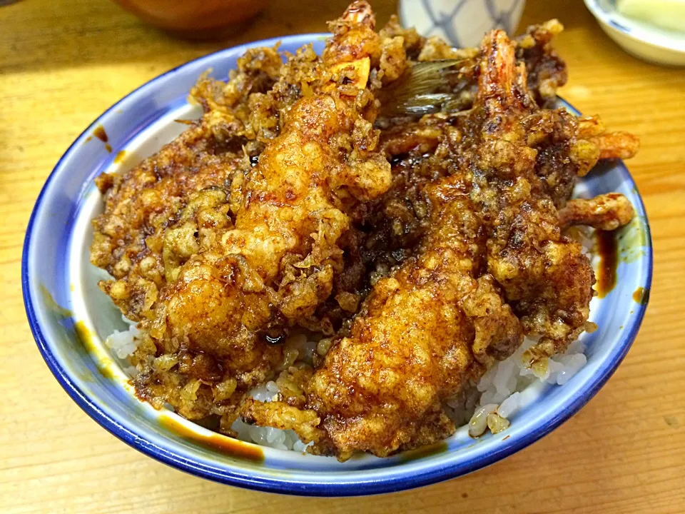 中央区日本橋人形町にある中山の黒天丼|もうちゃんさん