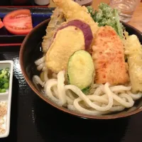 Snapdishの料理写真:千駄木・千駄木うどん汐満・天ぷらうどん|なっぐさん