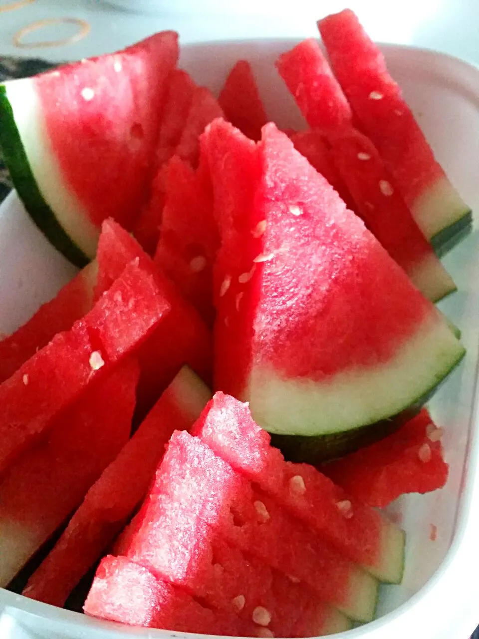 watermelon for hot day like today|aishahrazakさん