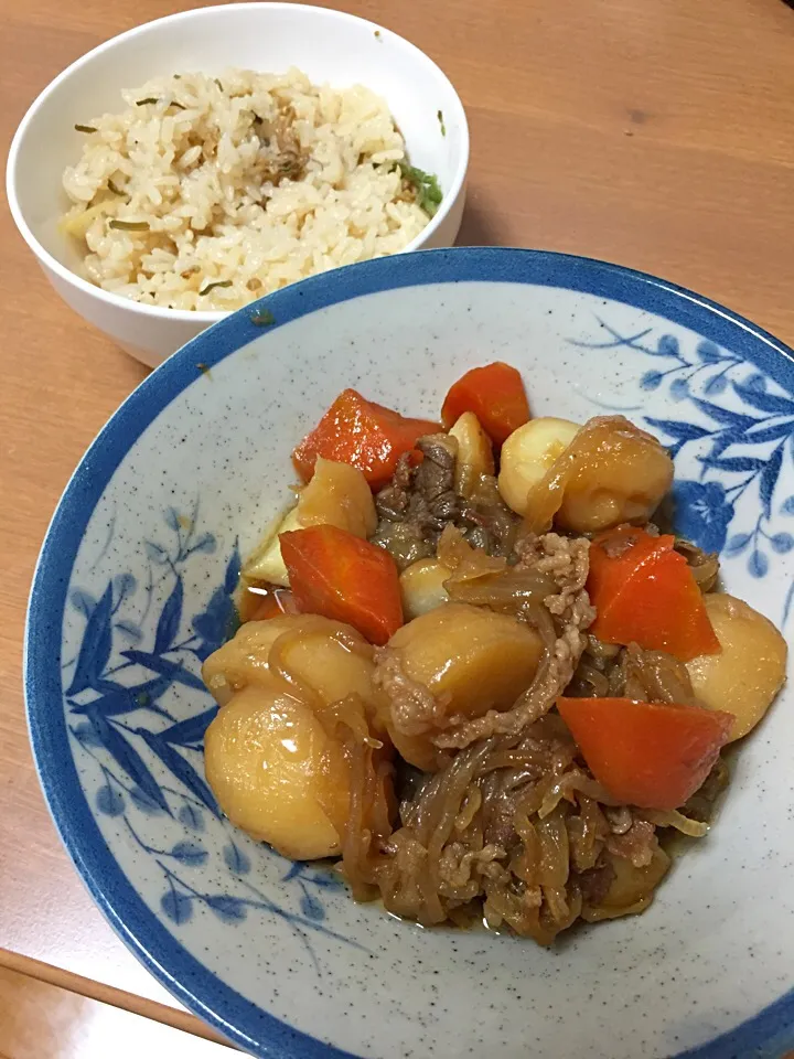 新じゃがの肉じゃがとアサリご飯|まゆめろさん