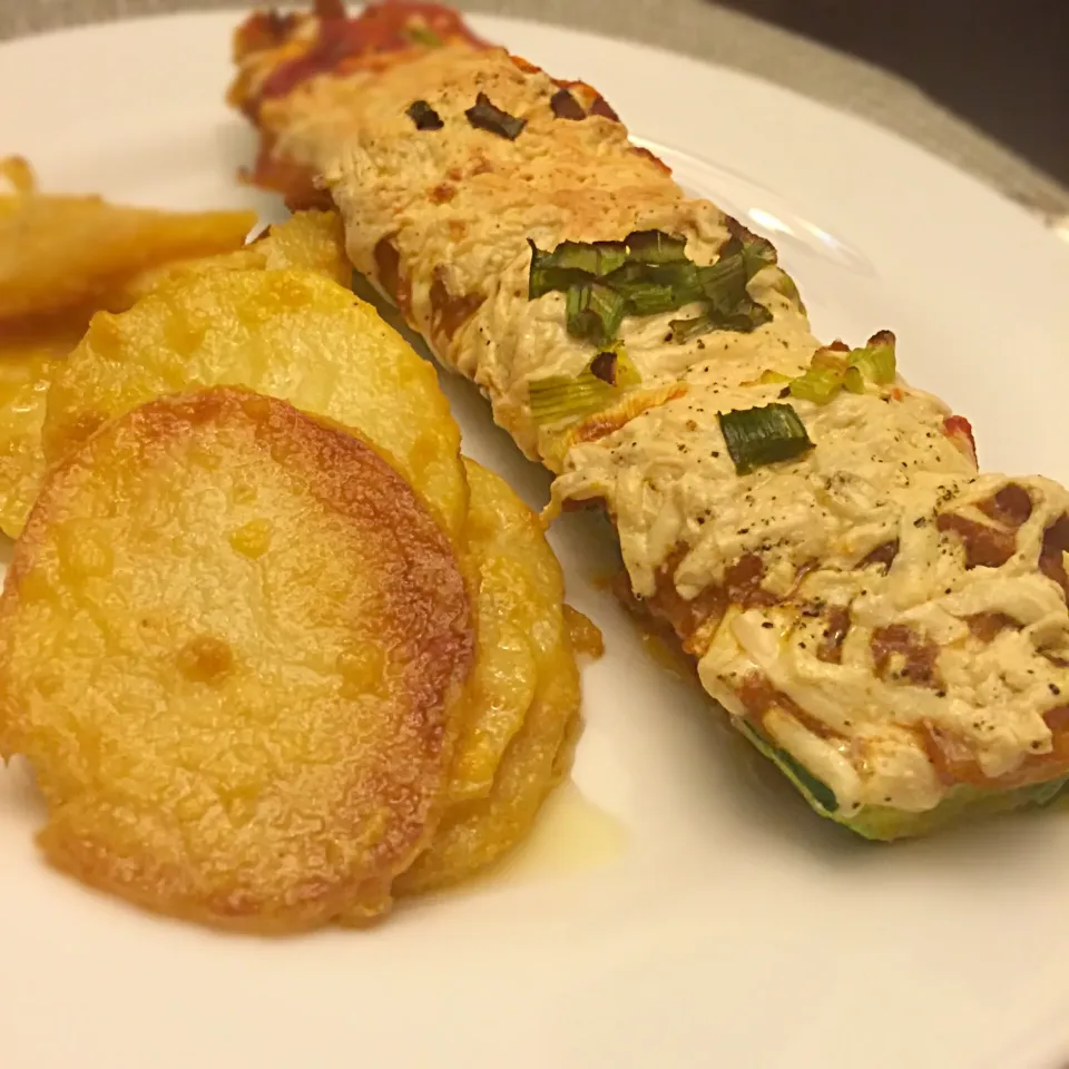 Snapdishの料理写真:Zucchini Boat | Sautéed Potatos|T.E.Dennisさん