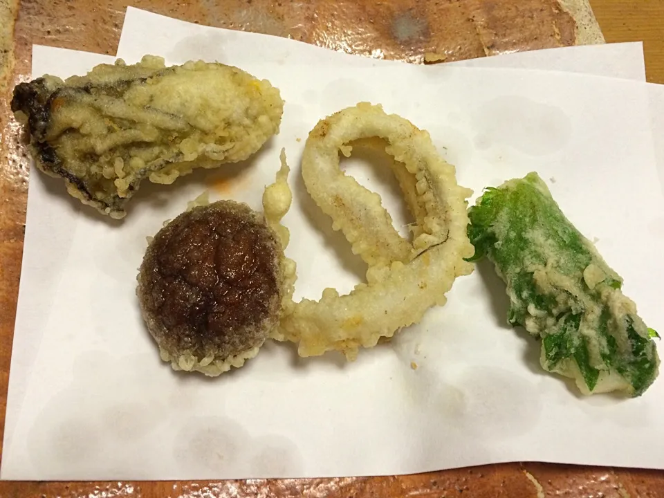 Kali, shiitake, anago and ika wrapped in shiso|Ong Sor Fernさん